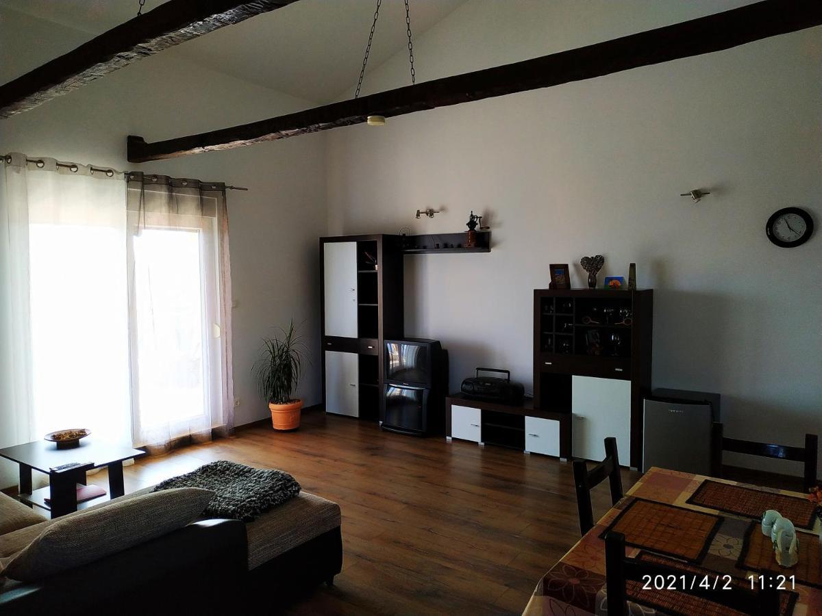 Apartments Kaic Rogač Buitenkant foto