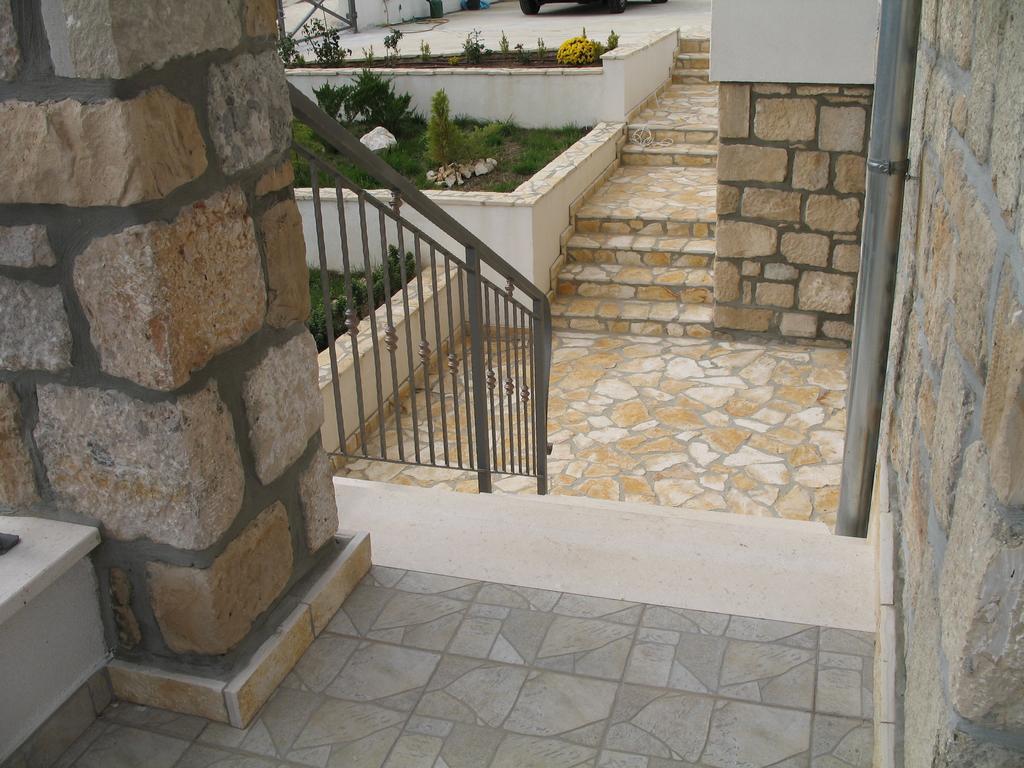Apartments Kaic Rogač Buitenkant foto